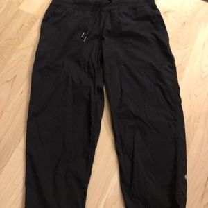 Lululemon Capri Dance Studio Pants, Black